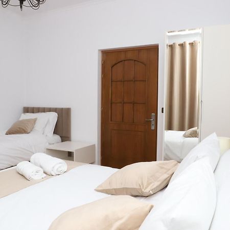 Vila Malasi Μπεράτ Εξωτερικό φωτογραφία
